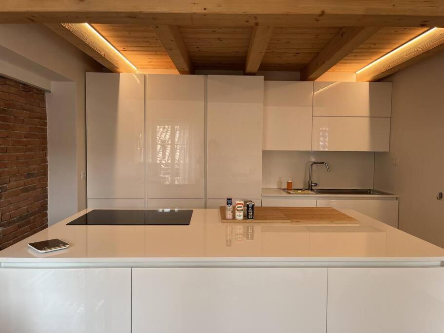 La Piccola Casa Al Lago - Intera Casa Con 3 Camere E 2 Box Salo Bagian luar foto